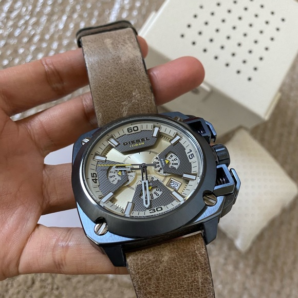 ❌Sold❌DIESEL BAMF Chronograph Taupe Dial DZ7342 - Picture 4 of 8